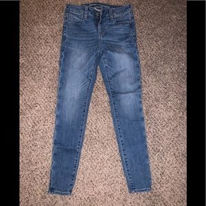American Eagle Medium Wash Jeans